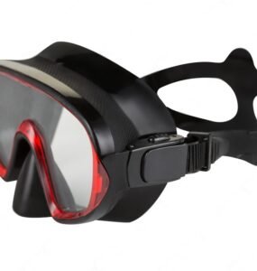 The Pros and Cons of Different Mask Styles for Spearfishing